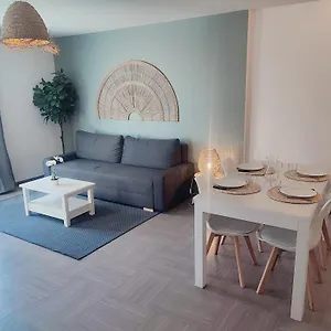  Appartement Le Familial - T3 Piscine, Climatisation&balcon France